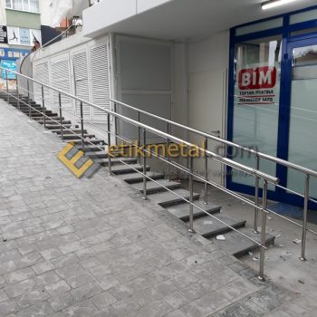 2 Emniyet Şeritli Korkuluk 8