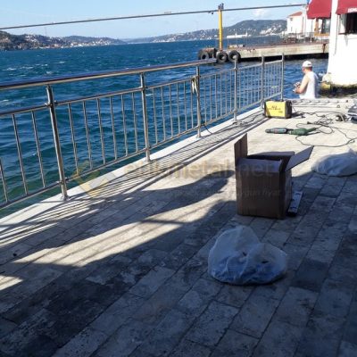 dik cubuklu paslanmaz korkuluk 1 400x400