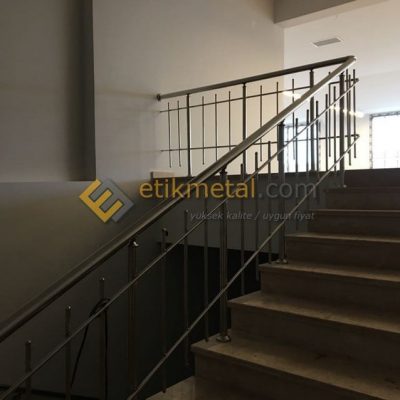 dikine cubuklu paslanmaz korkuluk 4 400x400