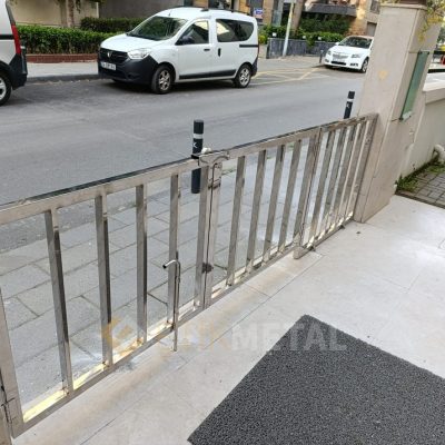krom celik bahce kapisi 3 400x400
