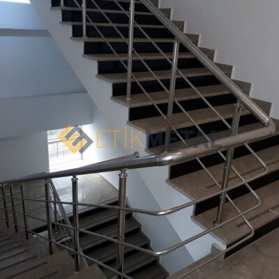 krom korkuluk iski binası 6 400x400