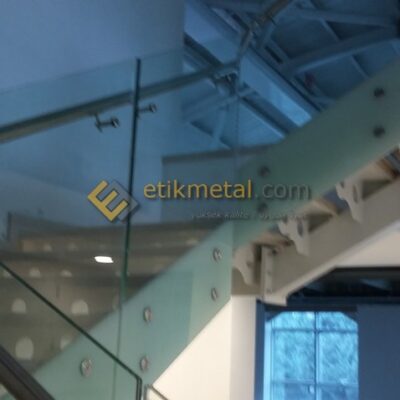 kupesteli cam korkuluk 2 400x400