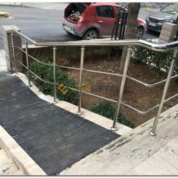 mağaza girişi krom korkuluk 5