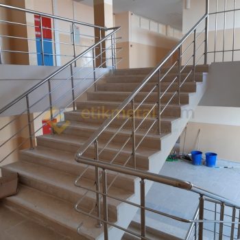 Okul Merdiveni Paslanmaz Korkuluk 6
