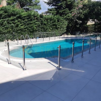paslanmaz ayakli cam korkuluk 1 400x400