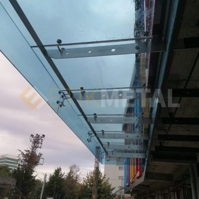paslanmaz camli sundurma 4 400x400