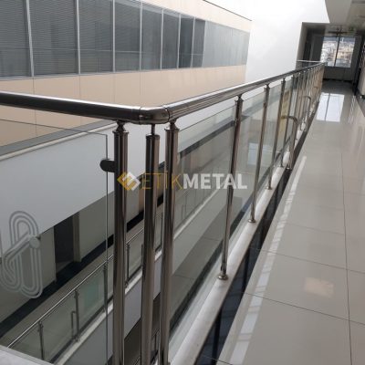 paslanmaz celik korkuluk iski 5 400x400