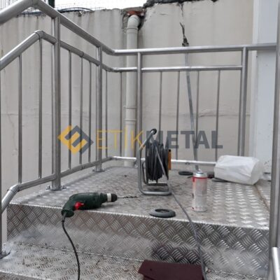 paslanmaz dis merdiven korkuluk 4 400x400