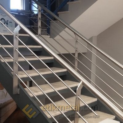 paslanmaz lamali korkuluk 6 400x400